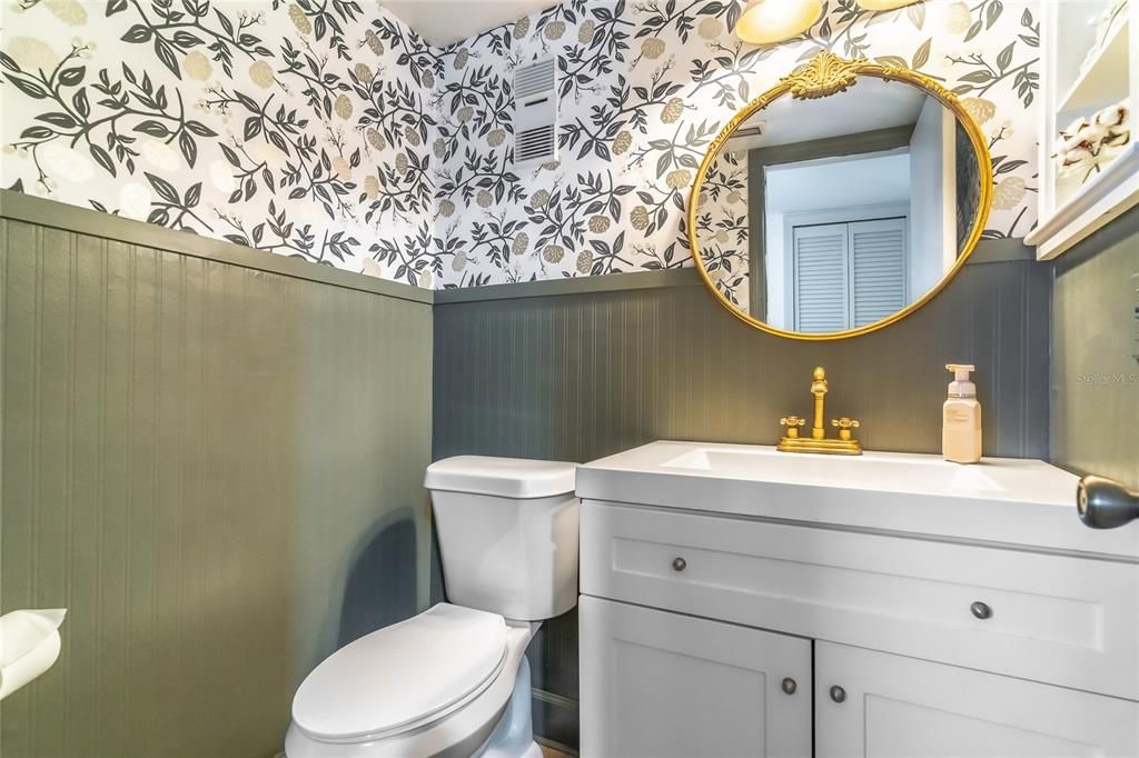 На продажу: $310,000 (2 спален, 2 ванн, 1190 Квадратных фут)