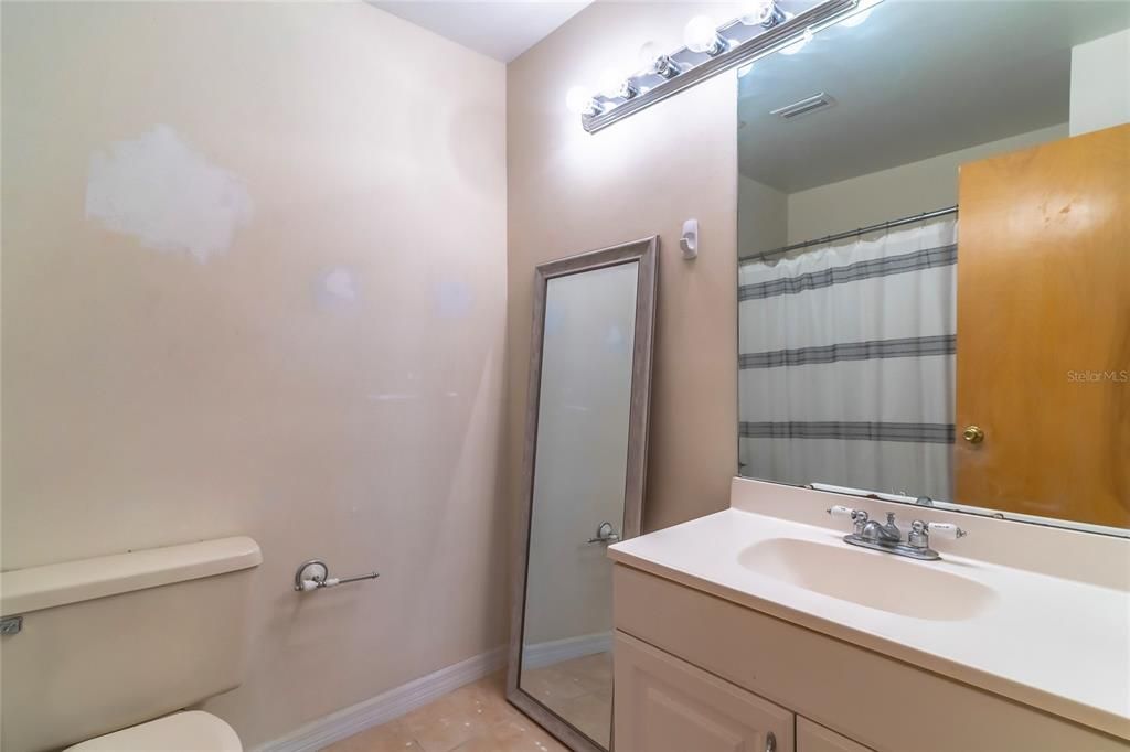 На продажу: $310,000 (2 спален, 2 ванн, 1190 Квадратных фут)