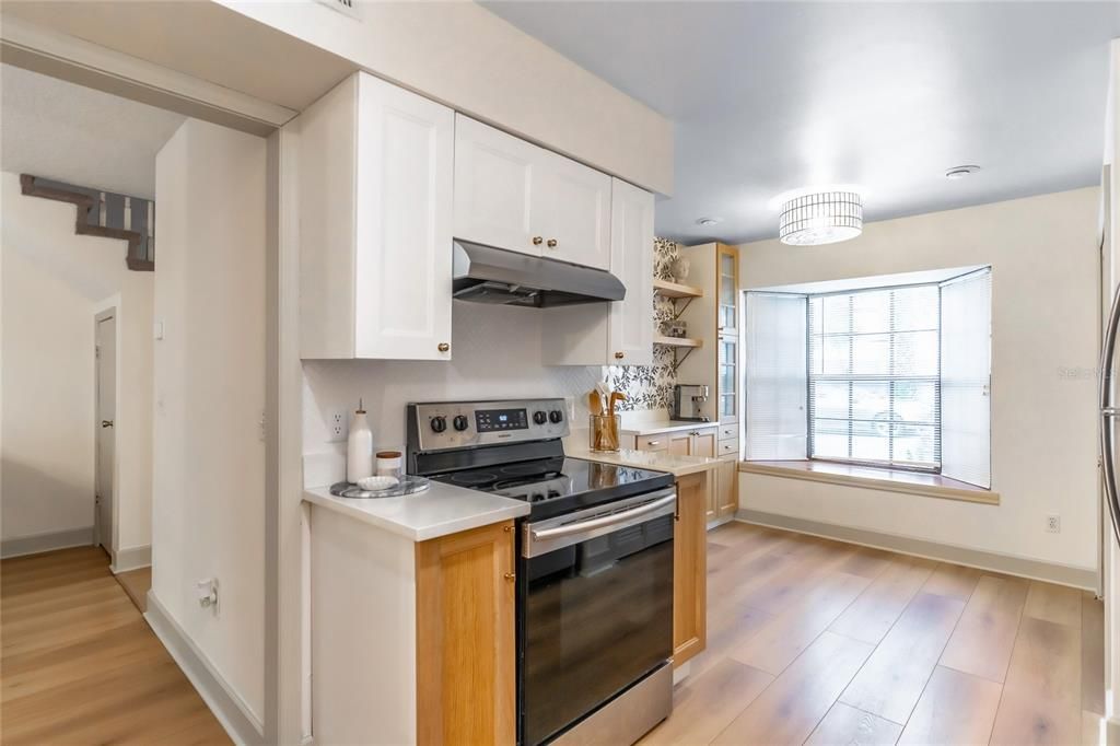 На продажу: $310,000 (2 спален, 2 ванн, 1190 Квадратных фут)