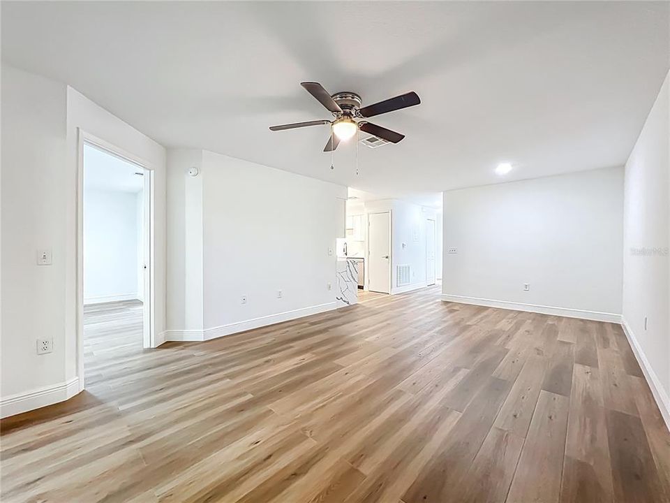 Active With Contract: $299,000 (3 beds, 2 baths, 1169 Square Feet)