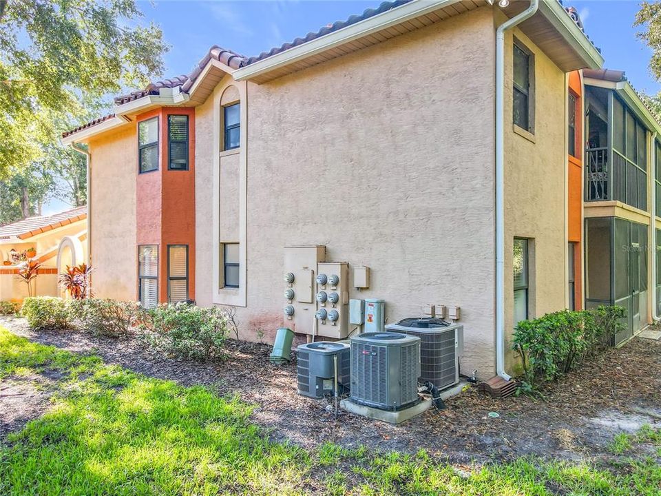 Active With Contract: $299,000 (3 beds, 2 baths, 1169 Square Feet)