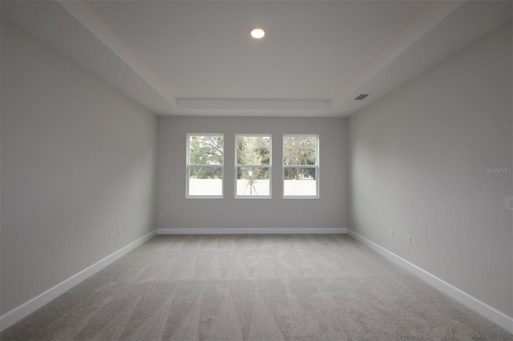 En Venta: $931,990 (5 camas, 4 baños, 3978 Pies cuadrados)