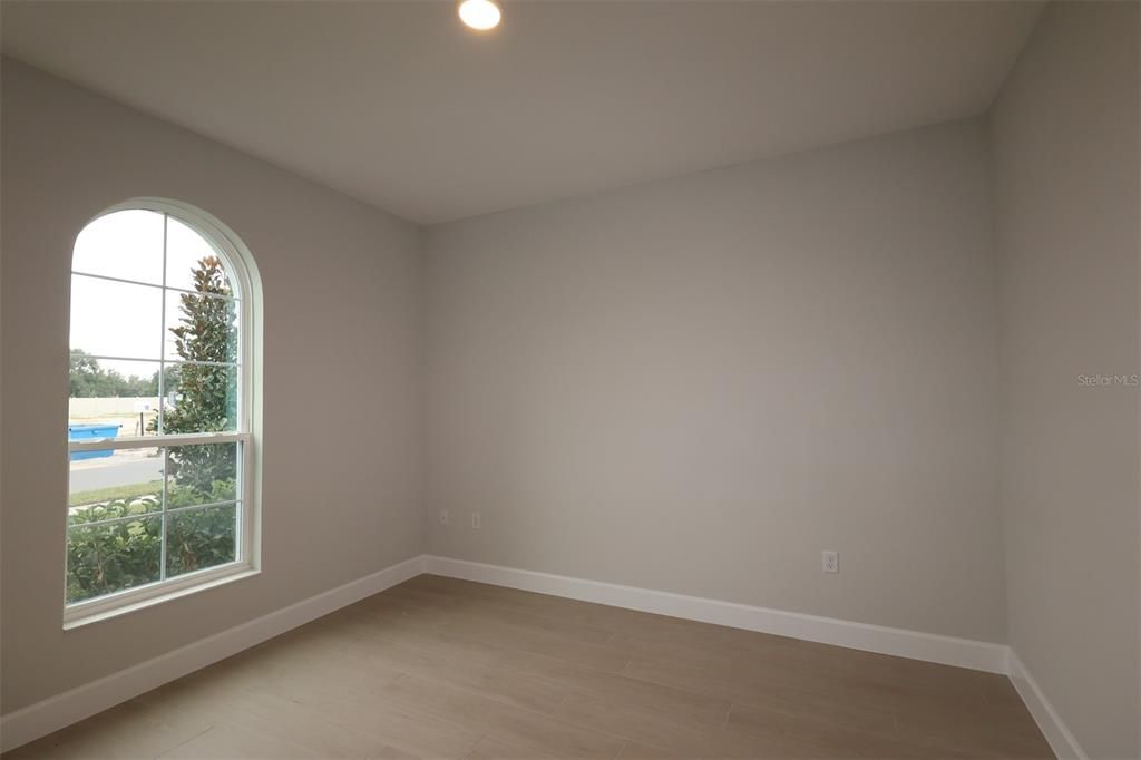 For Sale: $931,990 (5 beds, 4 baths, 3978 Square Feet)