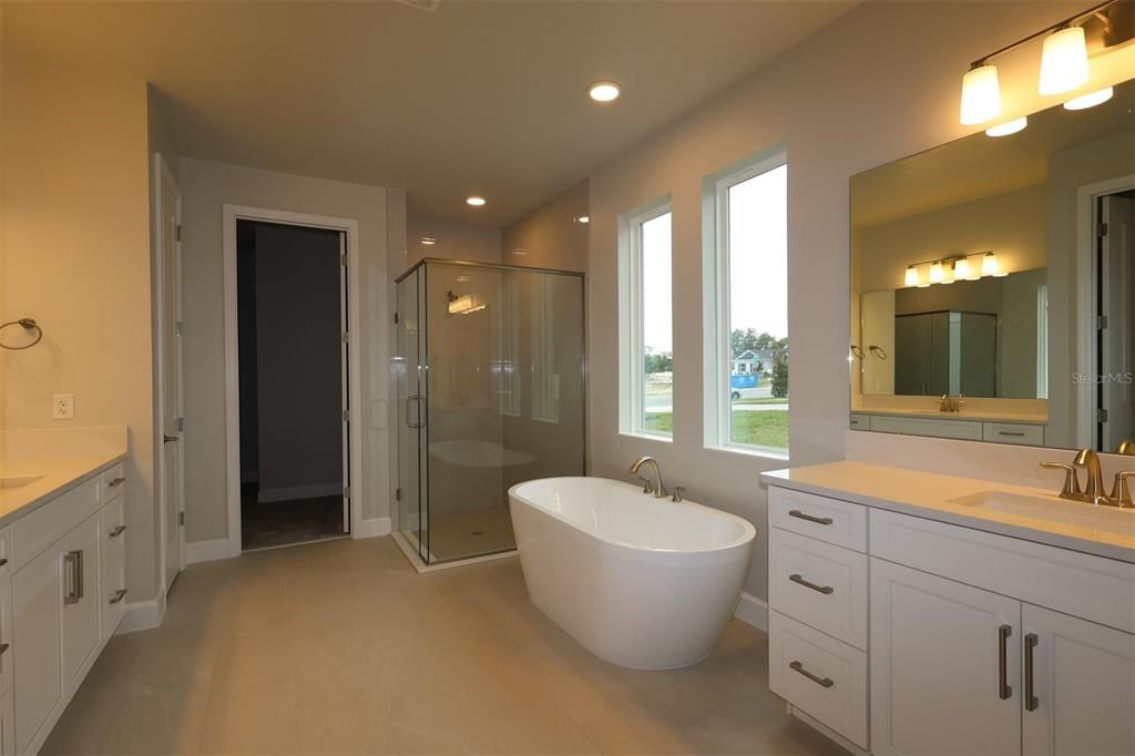 For Sale: $931,990 (5 beds, 4 baths, 3978 Square Feet)