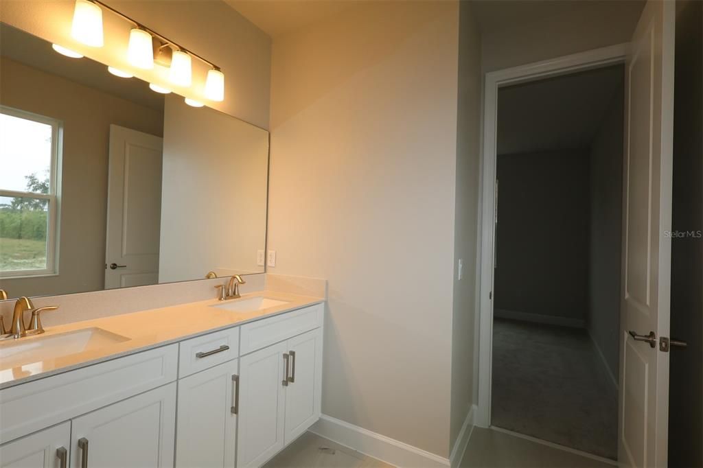 For Sale: $931,990 (5 beds, 4 baths, 3978 Square Feet)