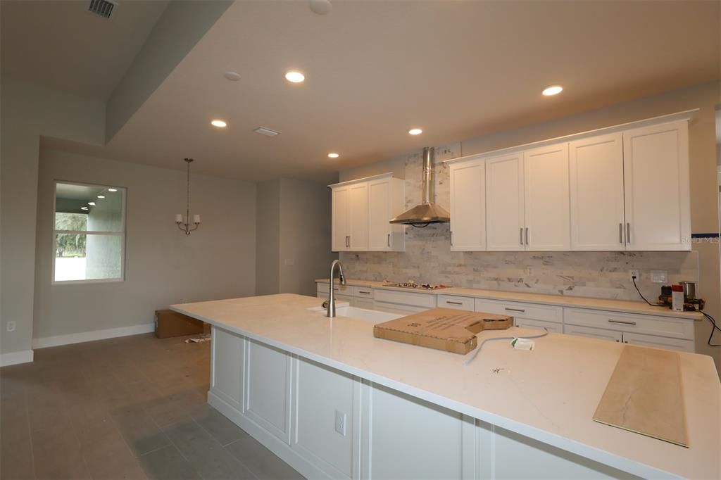 For Sale: $931,990 (5 beds, 4 baths, 3978 Square Feet)