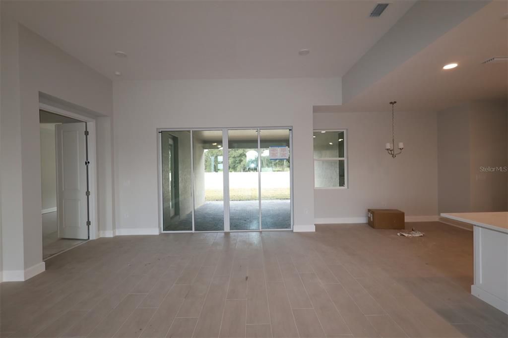 For Sale: $931,990 (5 beds, 4 baths, 3978 Square Feet)