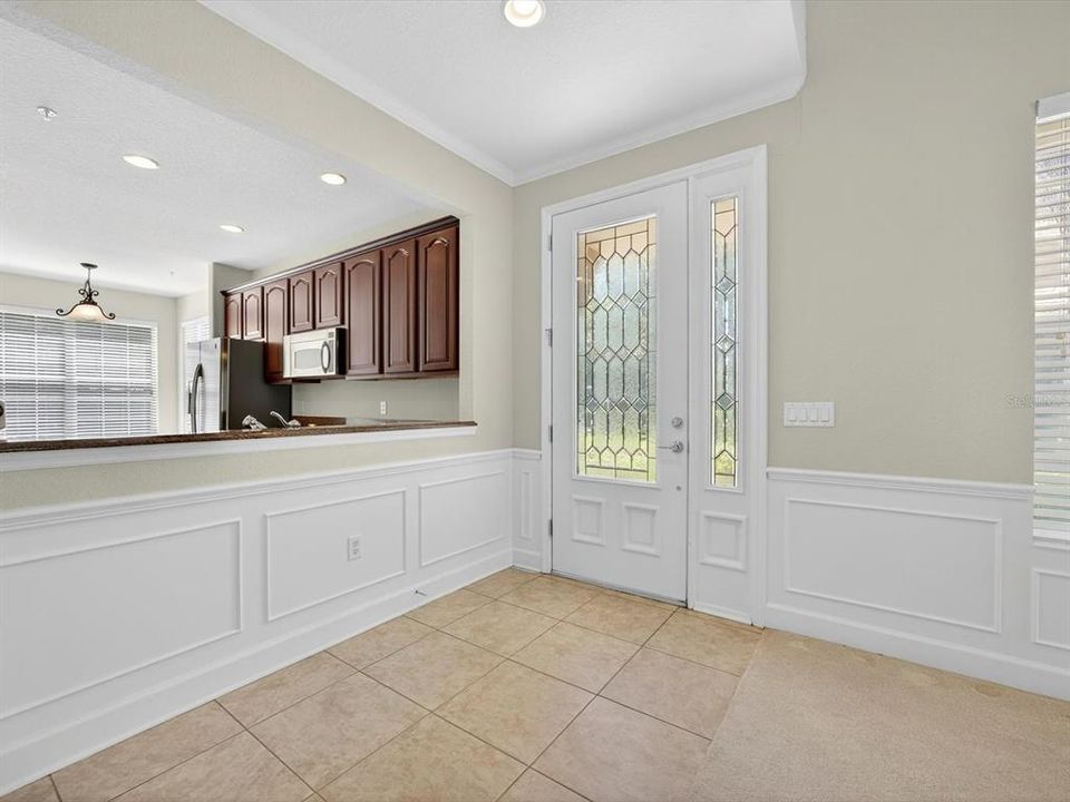 На продажу: $375,000 (3 спален, 2 ванн, 2402 Квадратных фут)