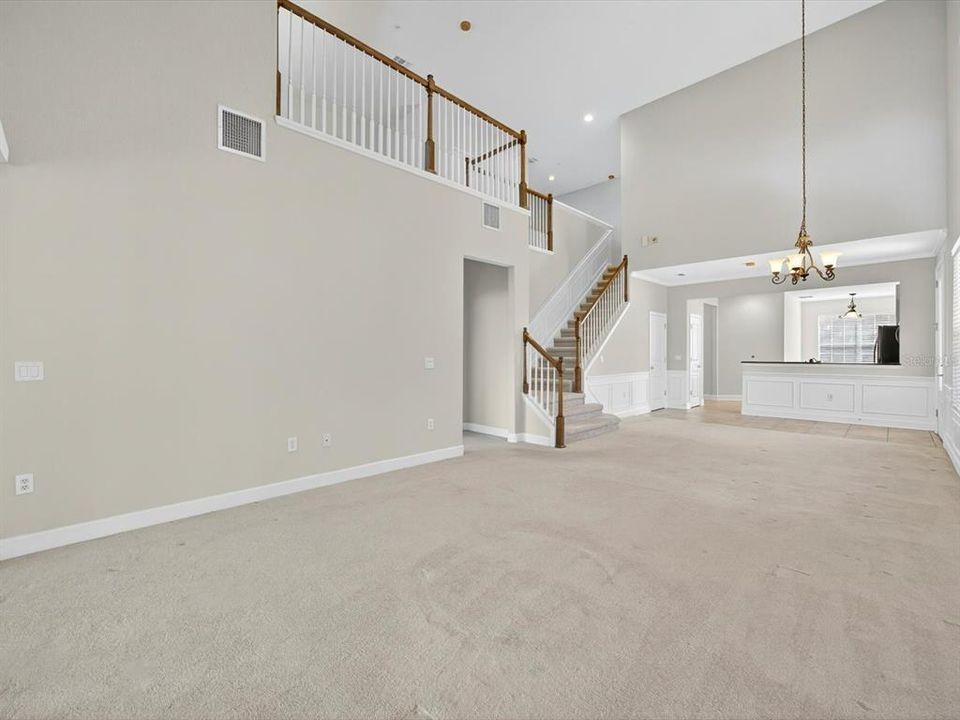 На продажу: $375,000 (3 спален, 2 ванн, 2402 Квадратных фут)