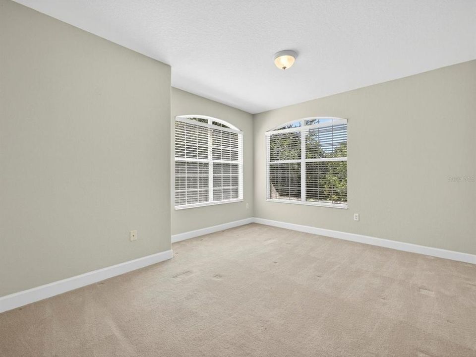 На продажу: $375,000 (3 спален, 2 ванн, 2402 Квадратных фут)