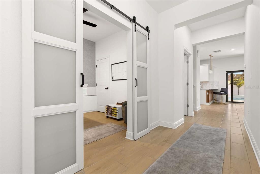 合同活跃: $6,500 (5 贝兹, 2 浴室, 2154 平方英尺)