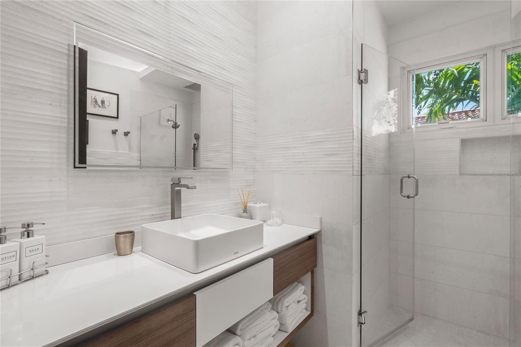 待售: $5,995,000 (4 贝兹, 5 浴室, 3973 平方英尺)