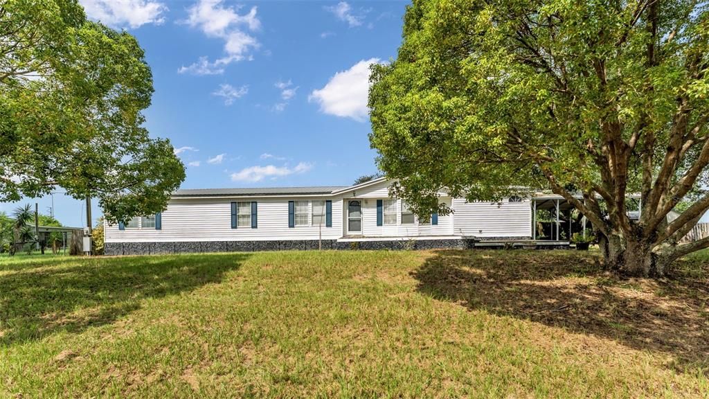 最近售出: $225,000 (4 贝兹, 2 浴室, 2432 平方英尺)