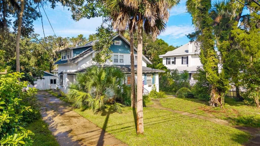 En Venta: $450,000 (0.28 acres)