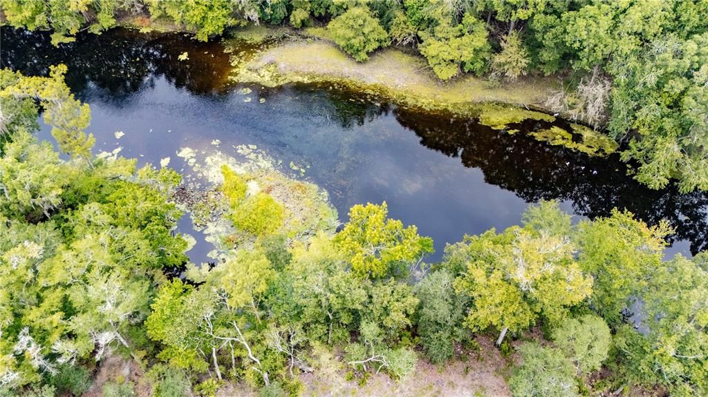 待售: $800,000 (13.72 acres)