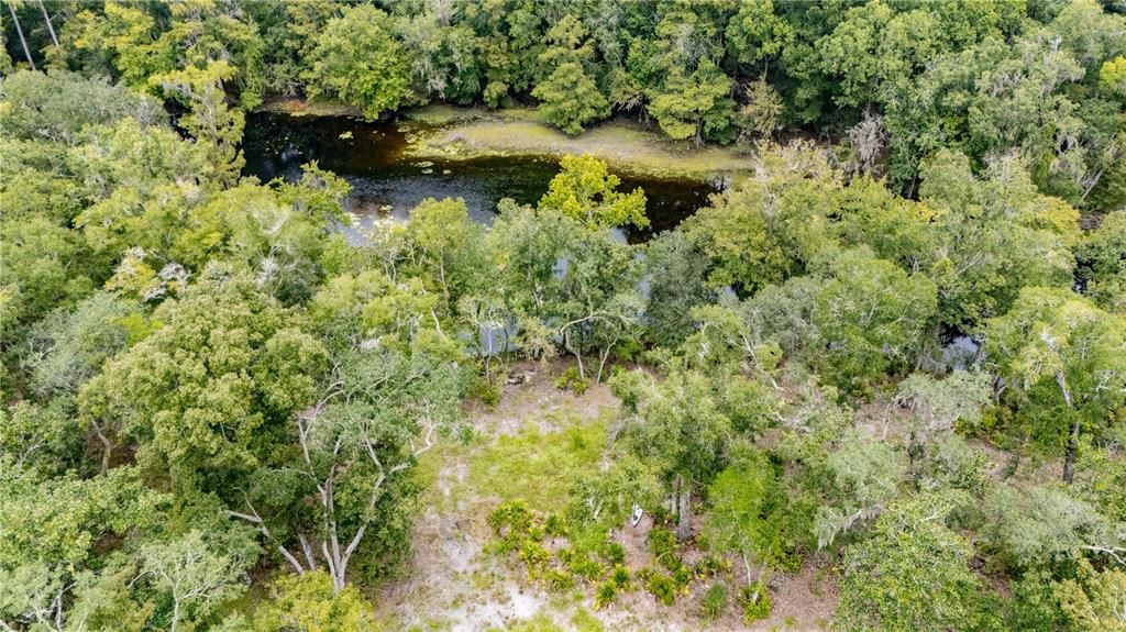 待售: $800,000 (13.72 acres)