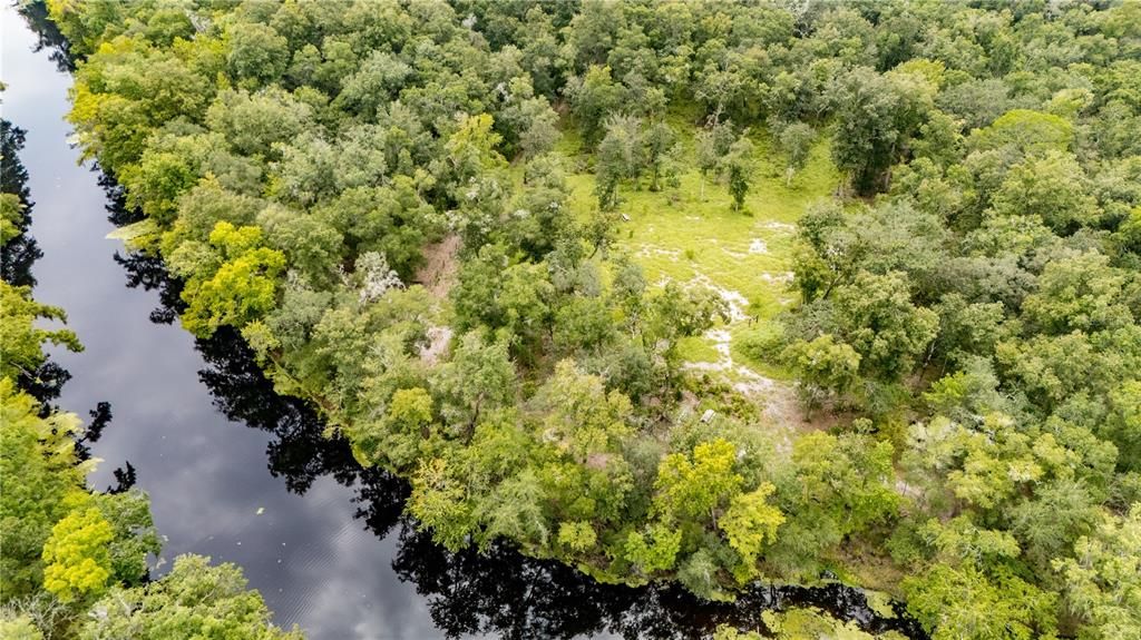 待售: $800,000 (13.72 acres)