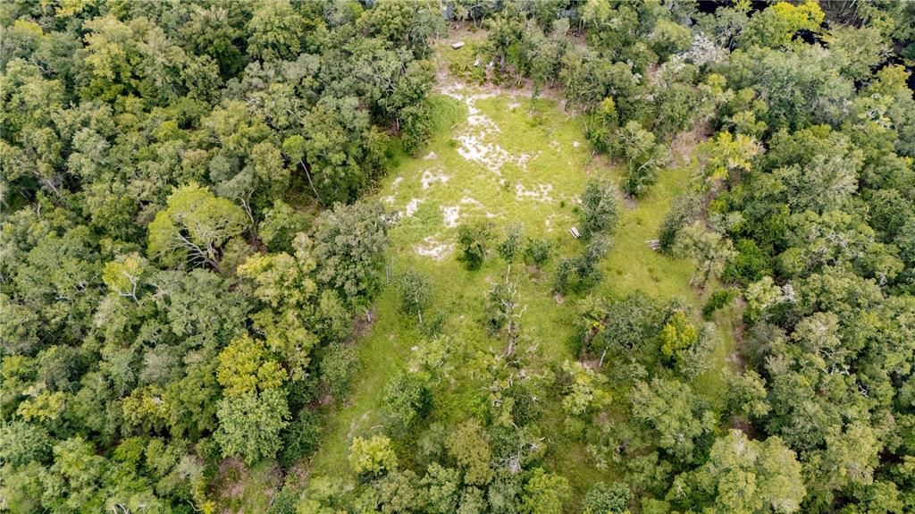 待售: $800,000 (13.72 acres)