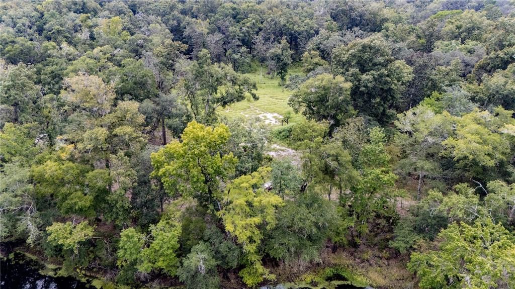 待售: $800,000 (13.72 acres)