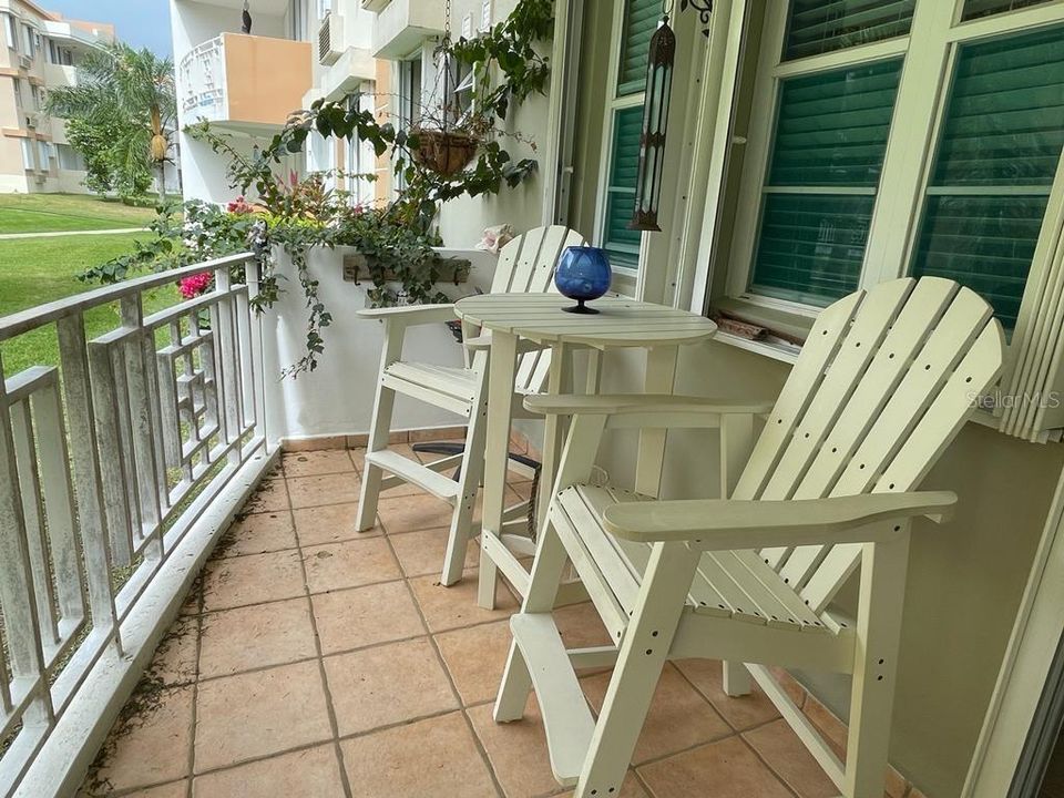 出租: $1,600 (3 贝兹, 2 浴室, 1200 平方英尺)