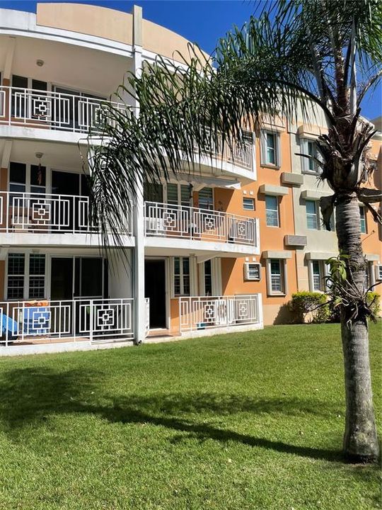 出租: $1,600 (3 贝兹, 2 浴室, 1200 平方英尺)