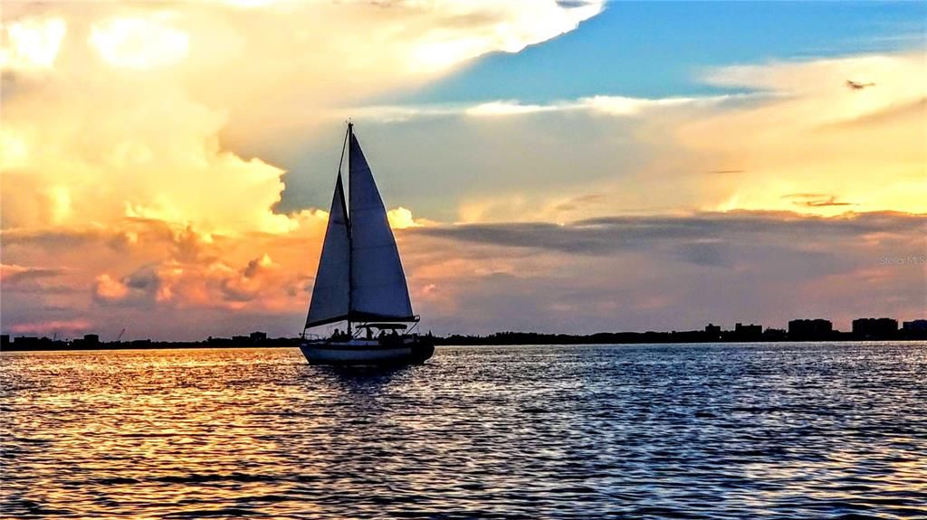 For Rent: $1,595 (2 beds, 1 baths, 875 Square Feet)