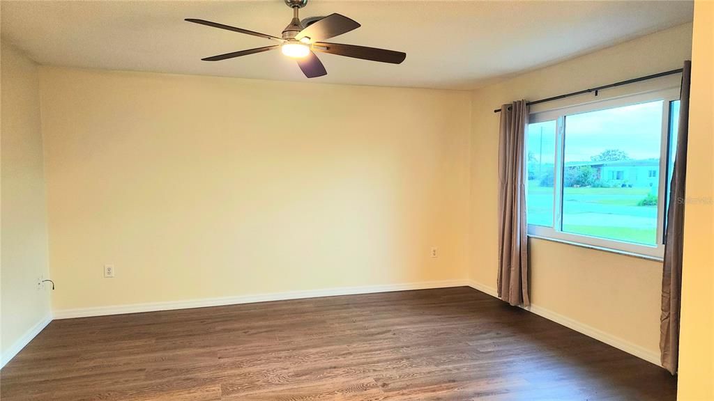 For Rent: $1,595 (2 beds, 1 baths, 875 Square Feet)