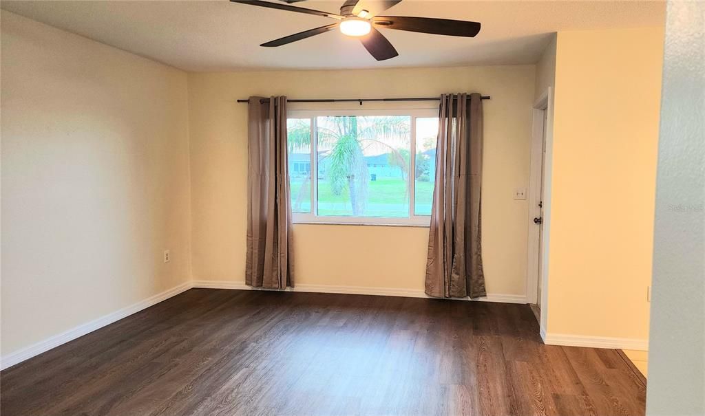 For Rent: $1,595 (2 beds, 1 baths, 875 Square Feet)