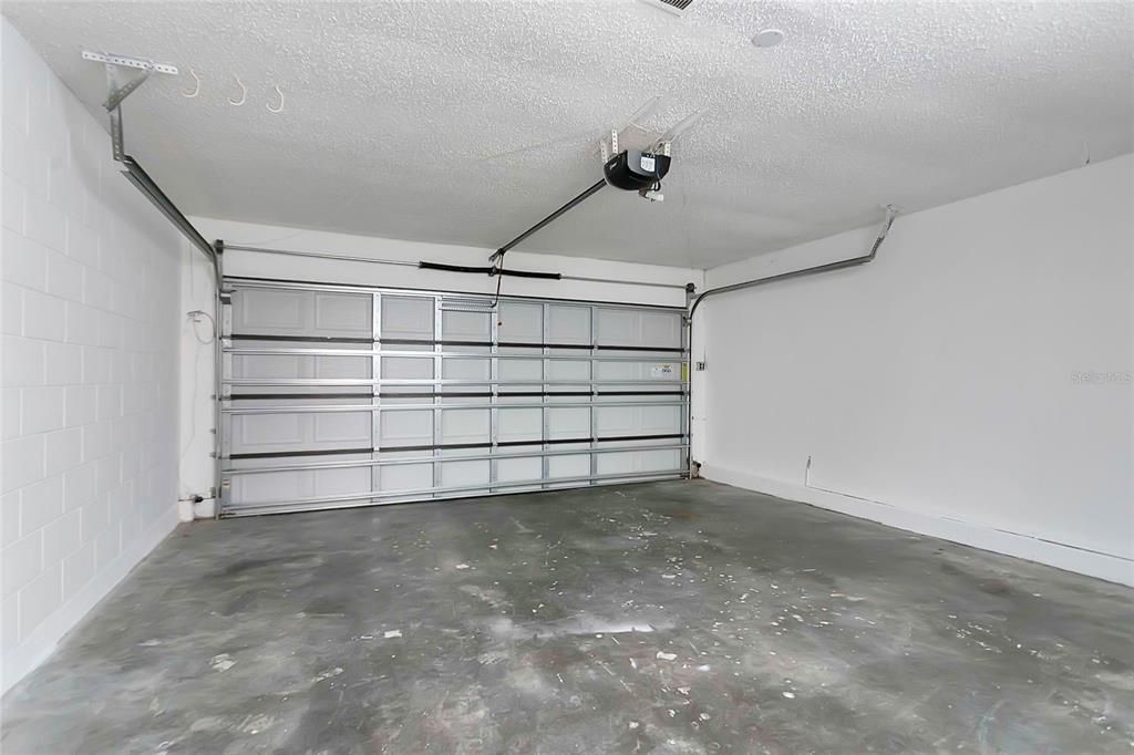 For Sale: $315,000 (3 beds, 2 baths, 1238 Square Feet)