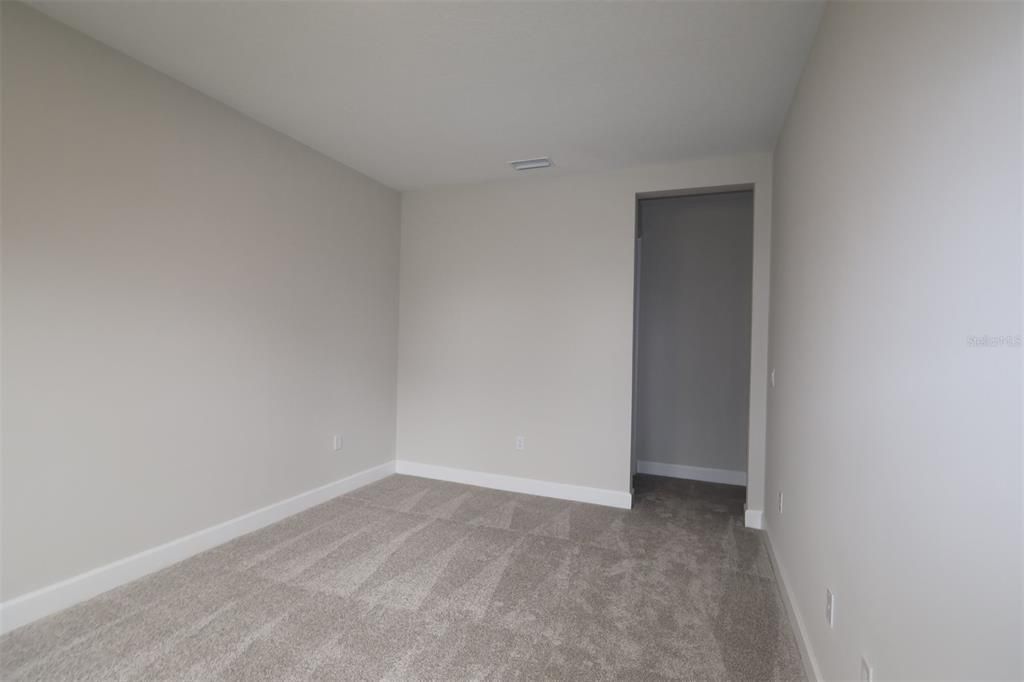 For Sale: $1,001,990 (5 beds, 5 baths, 4977 Square Feet)