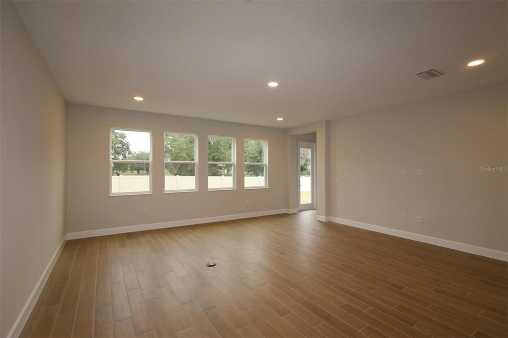 待售: $1,001,990 (5 贝兹, 5 浴室, 4977 平方英尺)