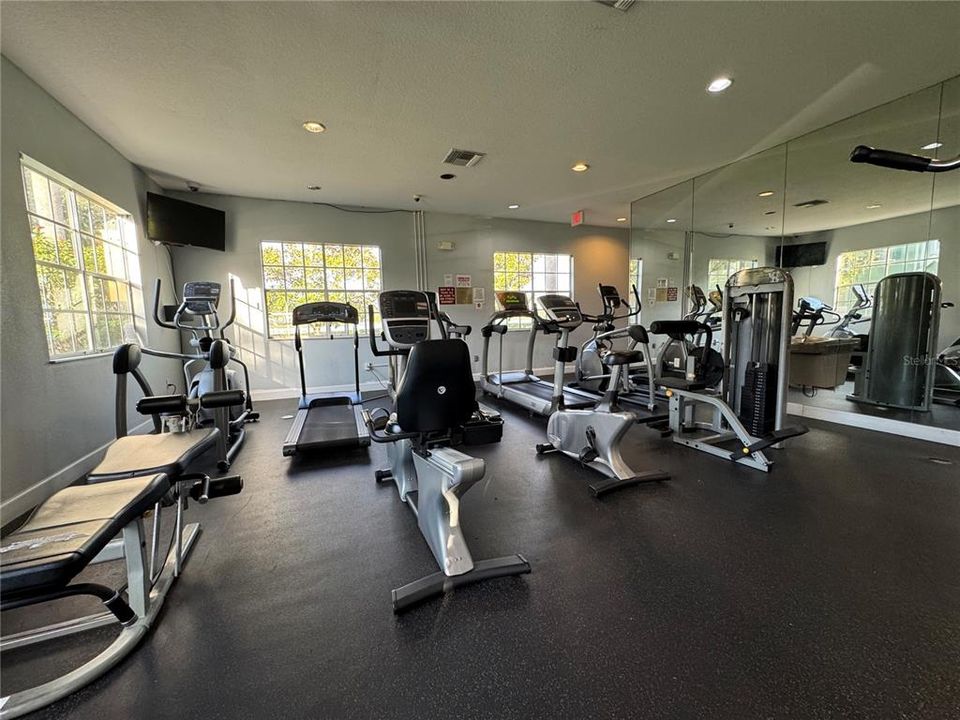 Activo con contrato: $180,000 (1 camas, 1 baños, 904 Pies cuadrados)