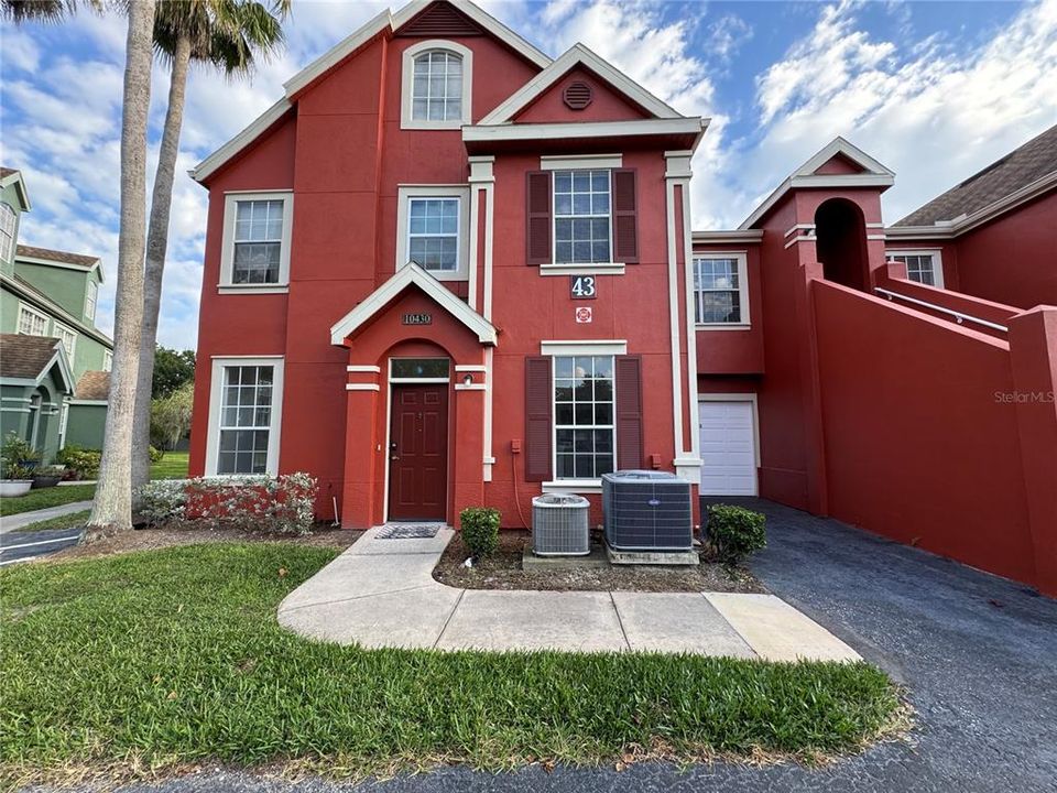 Activo con contrato: $180,000 (1 camas, 1 baños, 904 Pies cuadrados)