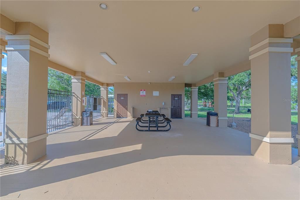 Activo con contrato: $180,000 (1 camas, 1 baños, 904 Pies cuadrados)