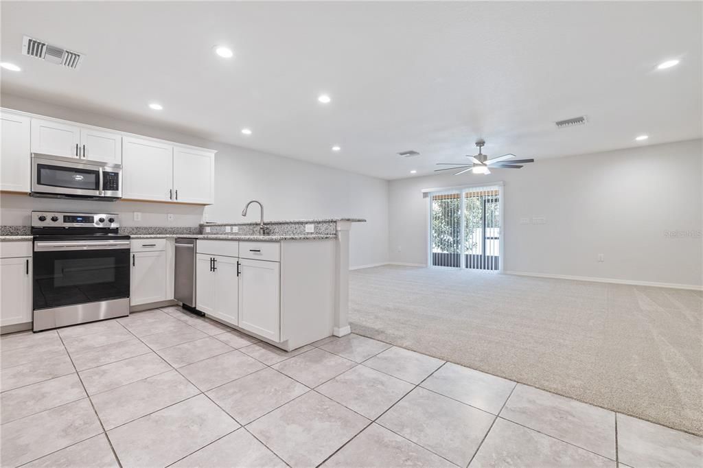 Active With Contract: $260,000 (3 beds, 2 baths, 1810 Square Feet)