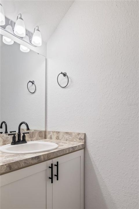 Active With Contract: $260,000 (3 beds, 2 baths, 1810 Square Feet)