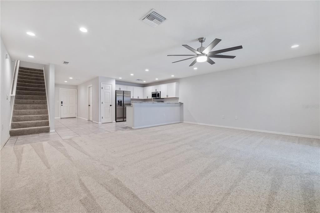 Active With Contract: $260,000 (3 beds, 2 baths, 1810 Square Feet)