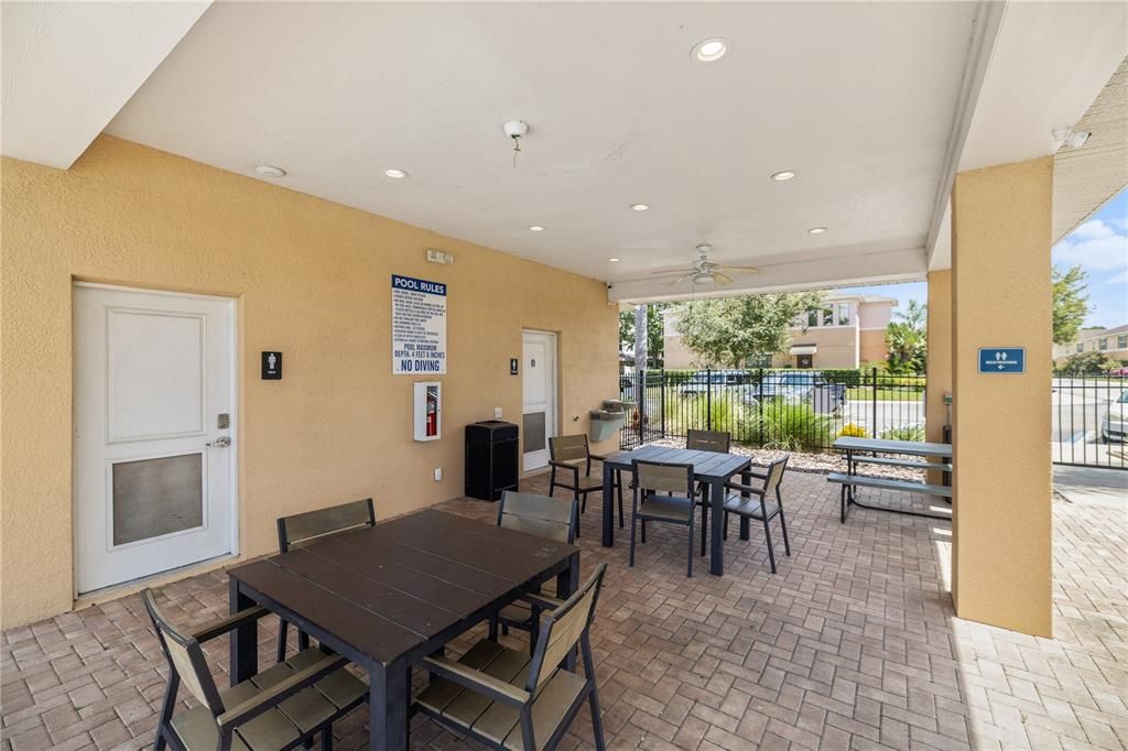 Active With Contract: $260,000 (3 beds, 2 baths, 1810 Square Feet)