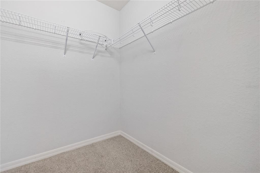 Active With Contract: $260,000 (3 beds, 2 baths, 1810 Square Feet)