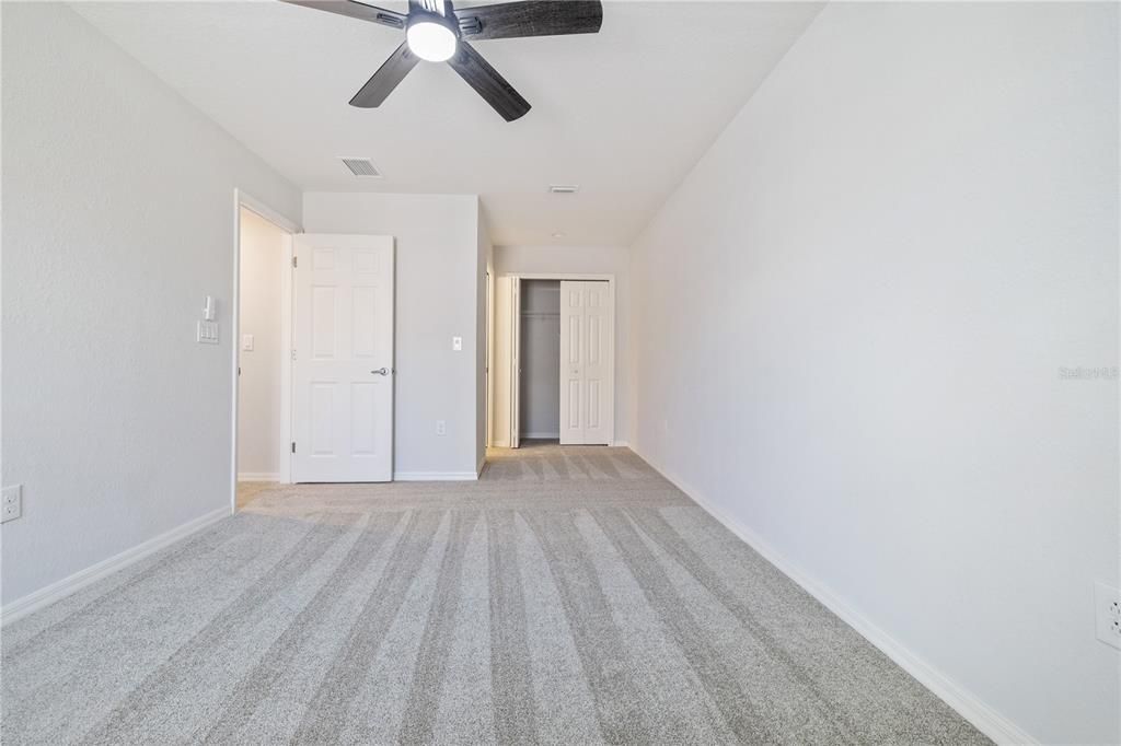 Active With Contract: $260,000 (3 beds, 2 baths, 1810 Square Feet)