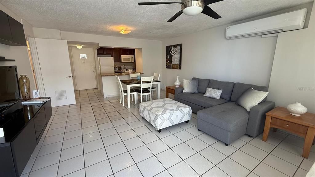 На продажу: $475,000 (1 спален, 1 ванн, 833 Квадратных фут)