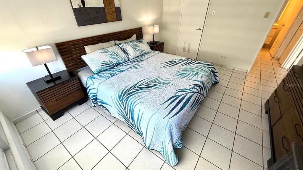 На продажу: $475,000 (1 спален, 1 ванн, 833 Квадратных фут)