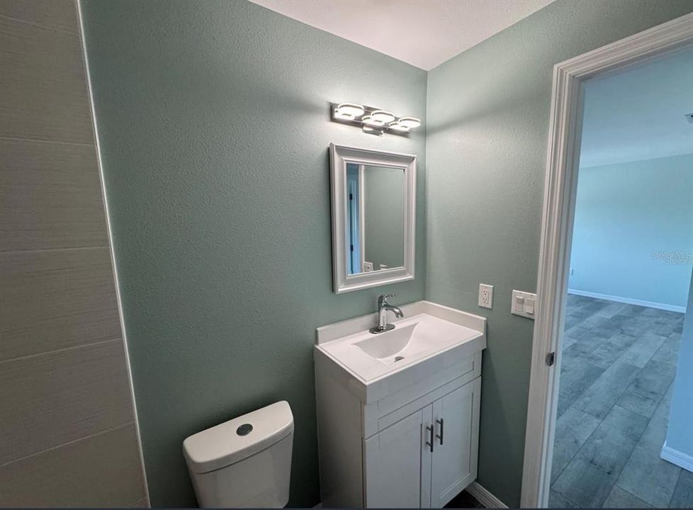 出租: $1,750 (2 贝兹, 1 浴室, 707 平方英尺)