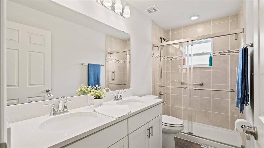 En Venta: $438,000 (4 camas, 2 baños, 2046 Pies cuadrados)