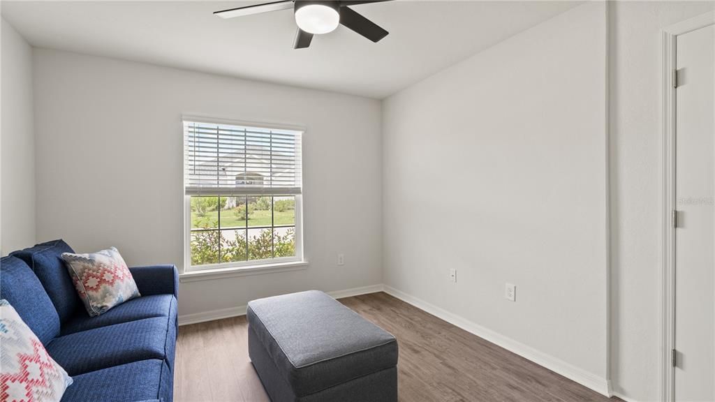 En Venta: $438,000 (4 camas, 2 baños, 2046 Pies cuadrados)