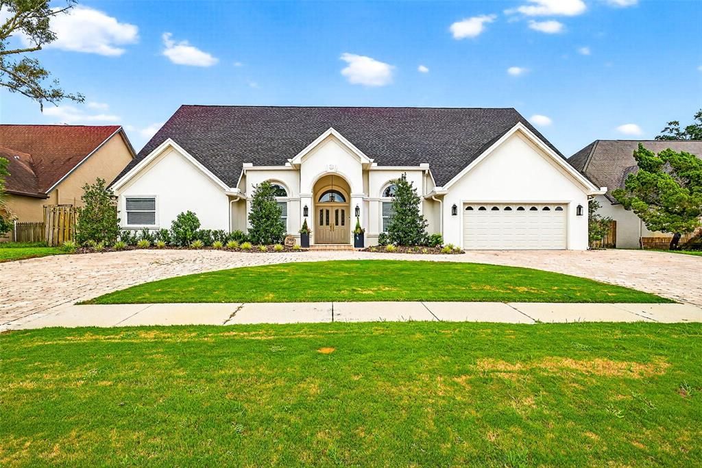 最近售出: $950,000 (3 贝兹, 3 浴室, 3058 平方英尺)