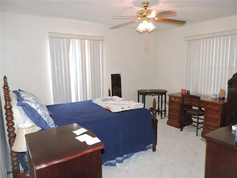 待售: $149,900 (2 贝兹, 2 浴室, 858 平方英尺)