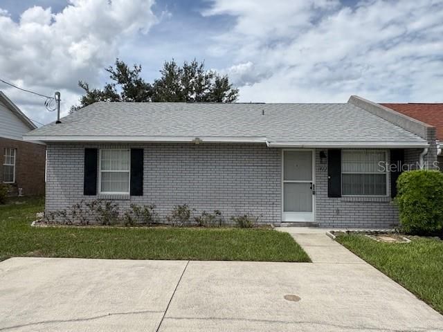 待售: $149,900 (2 贝兹, 2 浴室, 858 平方英尺)