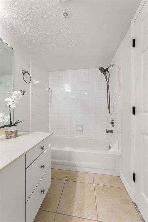 待售: $649,900 (2 贝兹, 2 浴室, 1608 平方英尺)