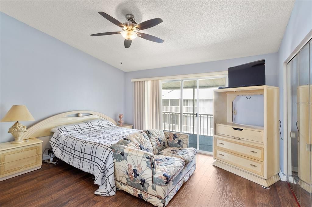 На продажу: $415,000 (2 спален, 2 ванн, 1650 Квадратных фут)